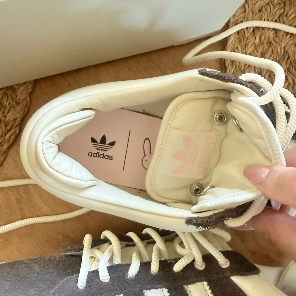 Adidas Black and White Campus Sneakers - Picture 5 of 8